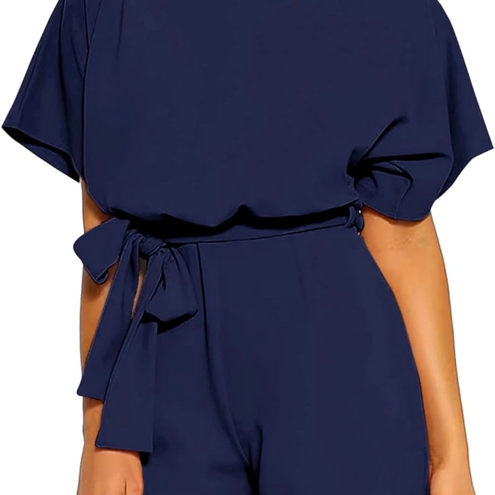 Casual Women's Navy Short-Sleeve Belted Jumpsuit | Medium